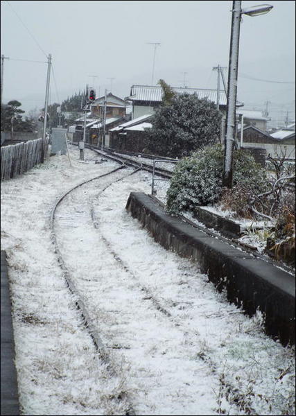 雪の学駅3.JPG